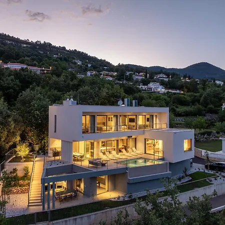 Villa Ladeti Sereno