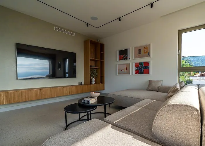 Ladeti Sereno Villa *