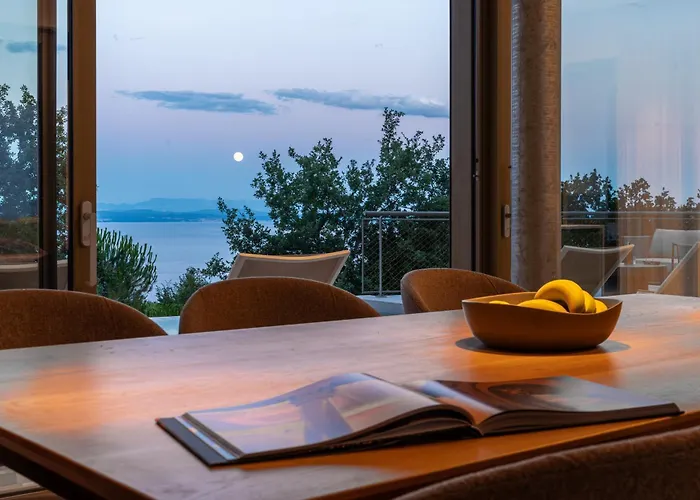 Villa Ladeti Sereno Poljane